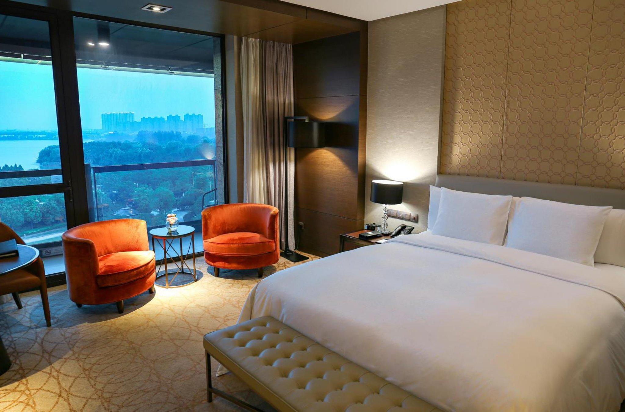 Crowne Plaza Xuzhou Dalong Lake By Ihg Exterior photo