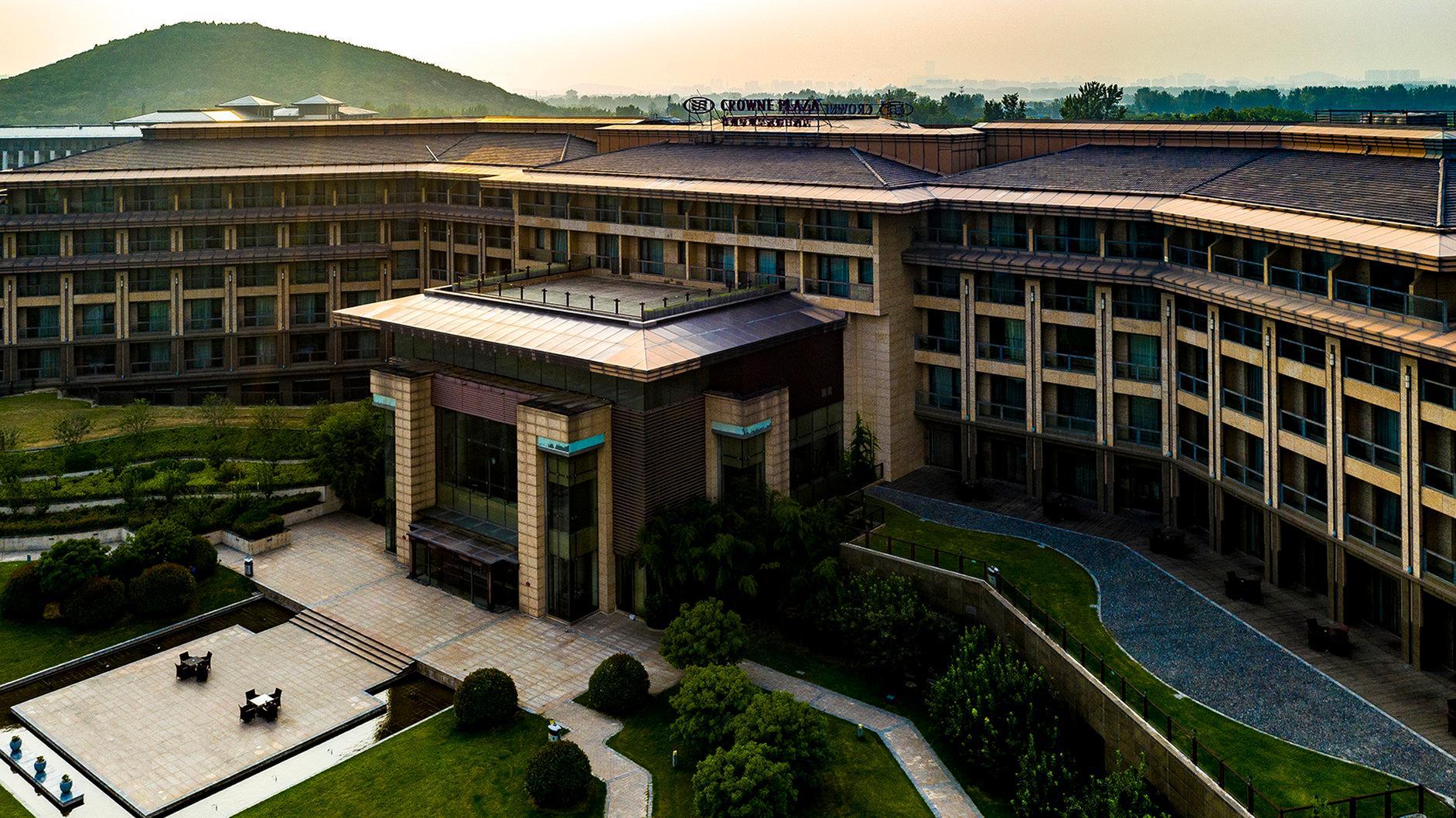 Crowne Plaza Xuzhou Dalong Lake By Ihg Exterior photo