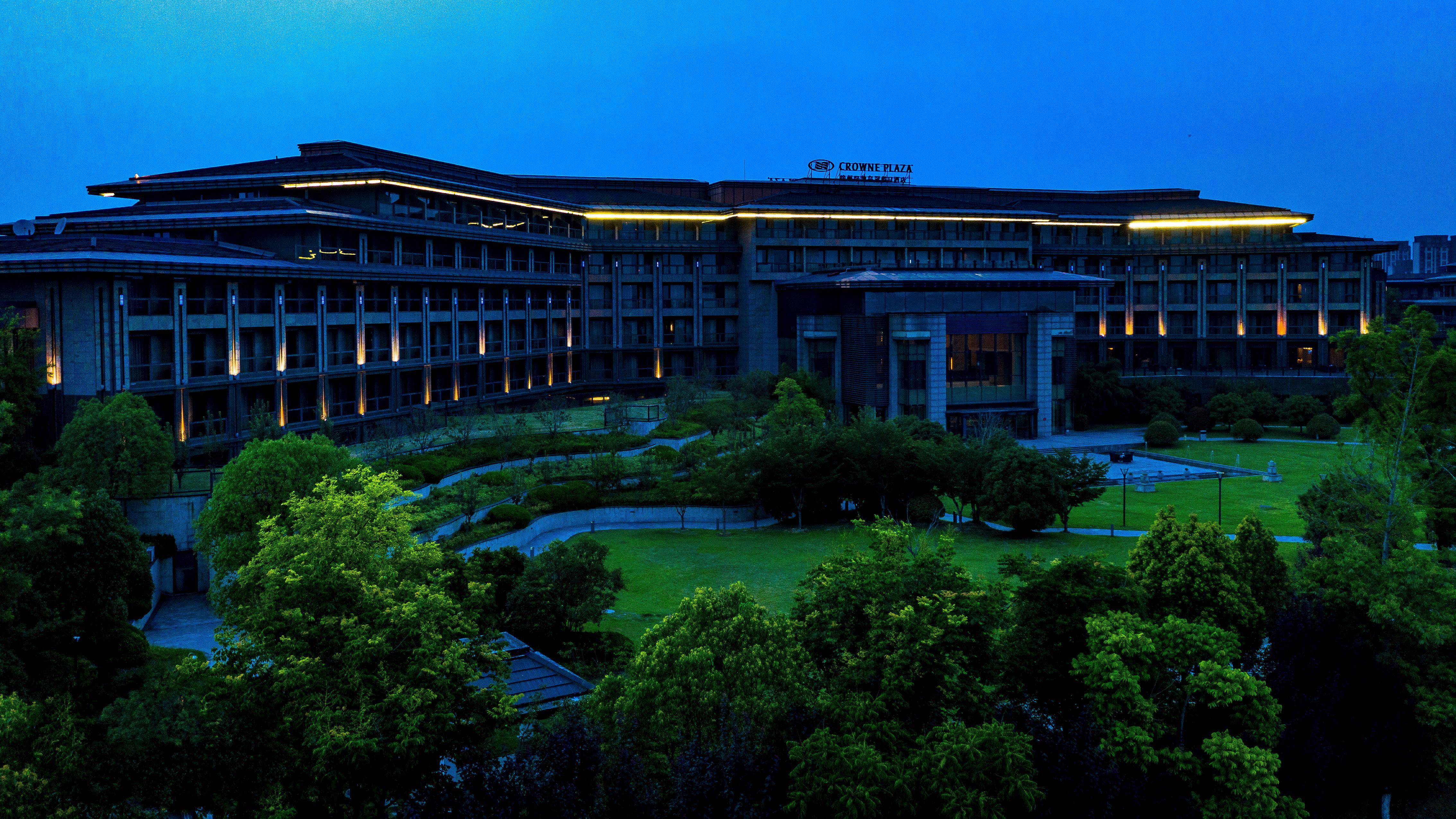 Crowne Plaza Xuzhou Dalong Lake By Ihg Exterior photo